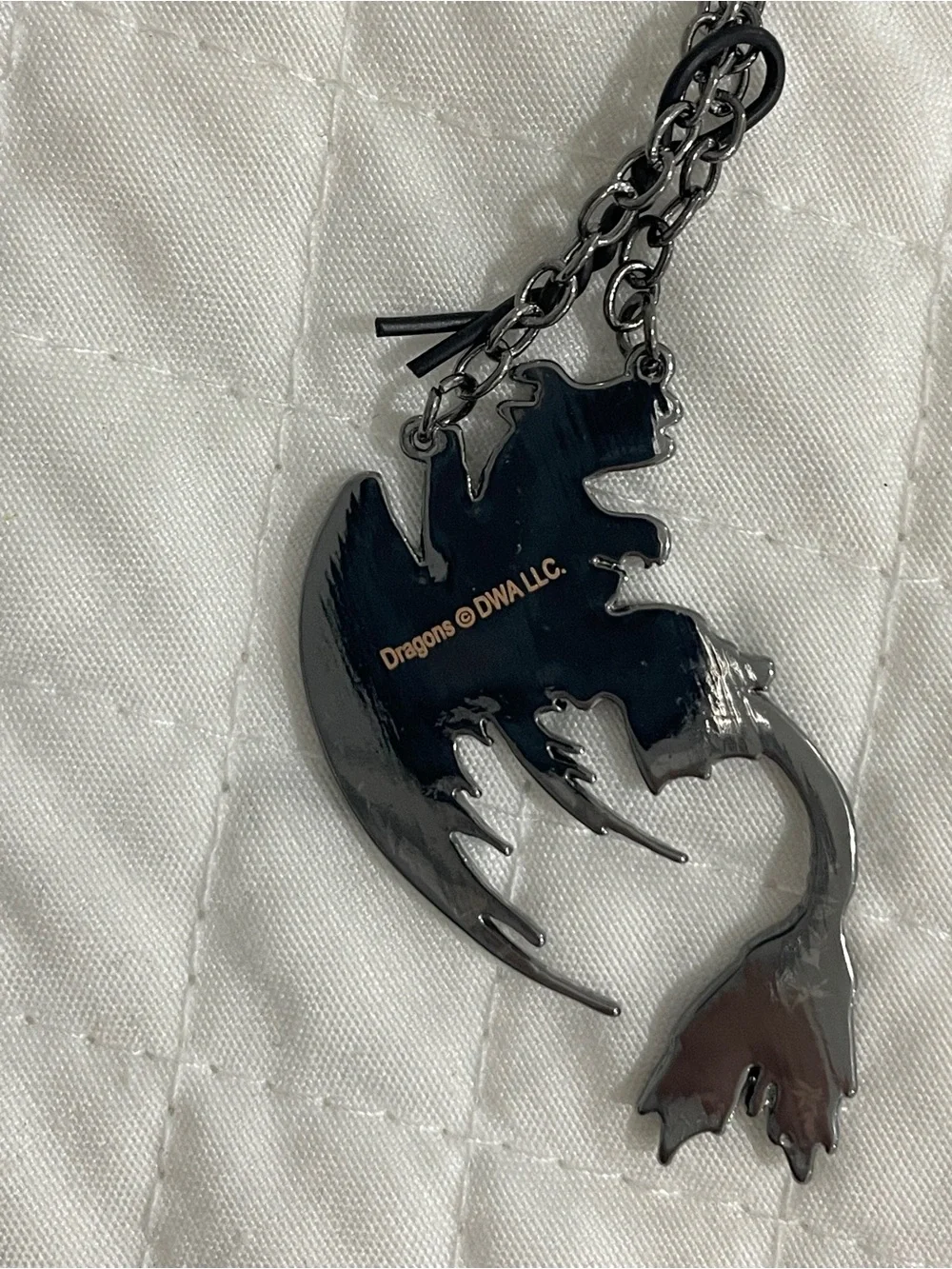 DreamWorks How to Train Your Dragon Toothless Night Fury Necklace DWA Licensed
